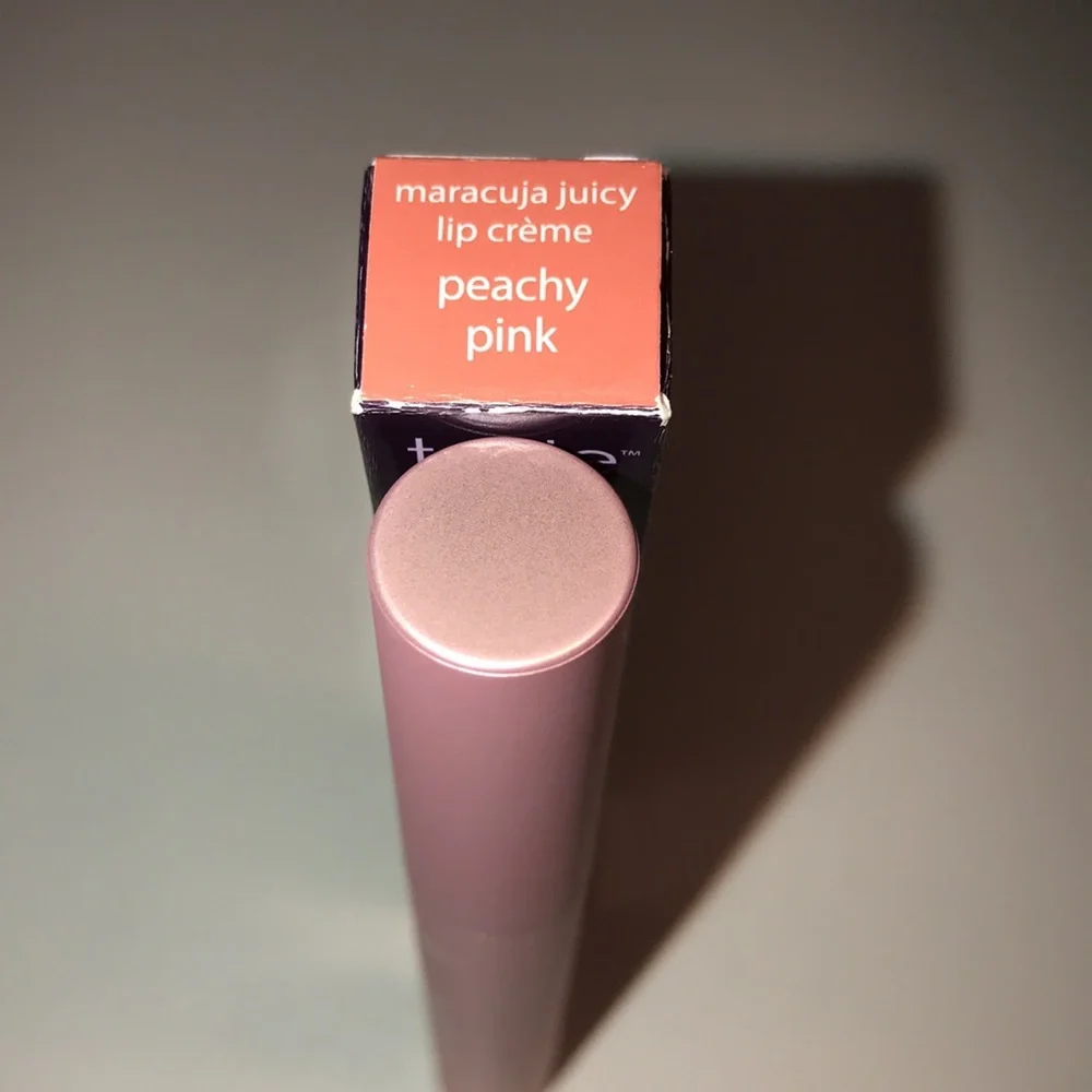 NEW Tarte maracuja juicy lip crème in peachy pink NEW